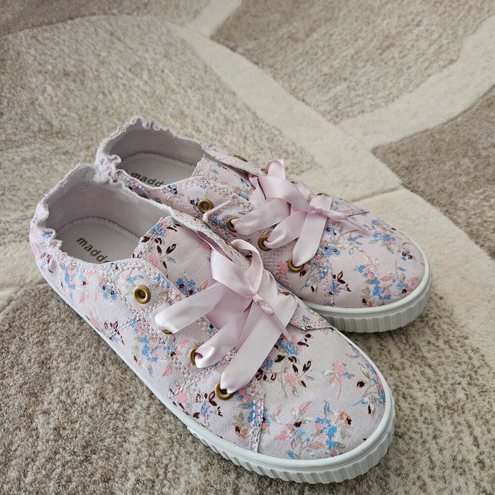 Madden Girl Pink Sneakers Size 6.5